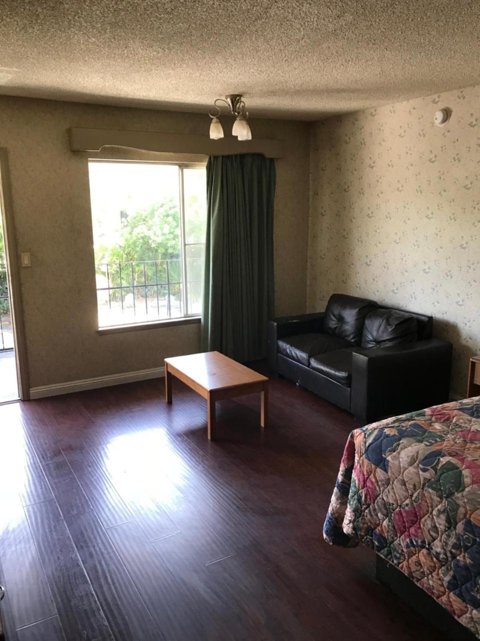 Akua Motor Hotel Anaheim Exterior foto